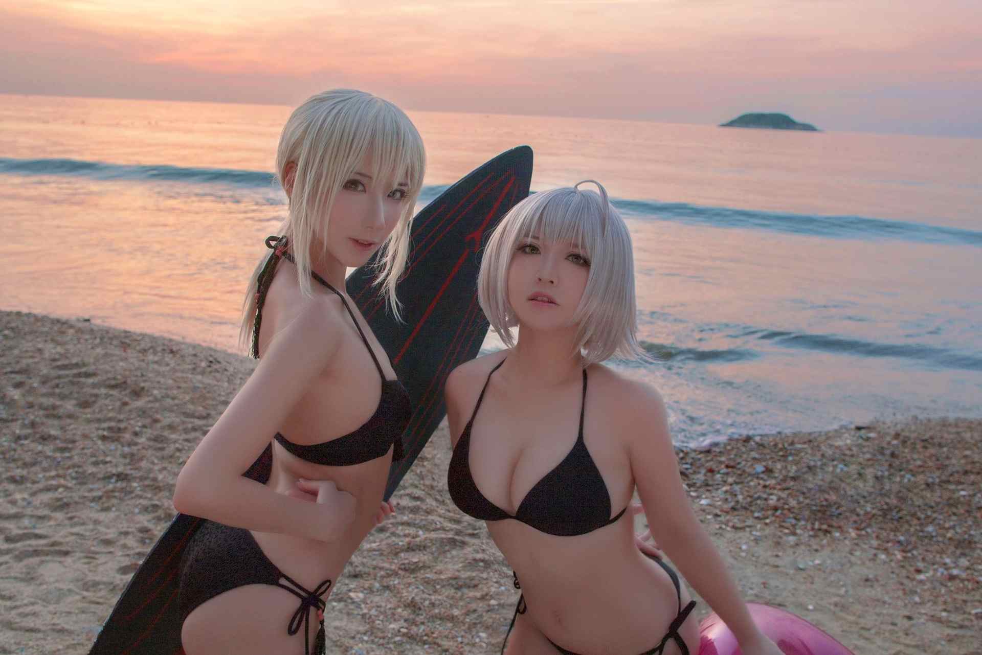 NO.011半半子黑贞1海边泳装 半半子&索索【40P】-可宝主